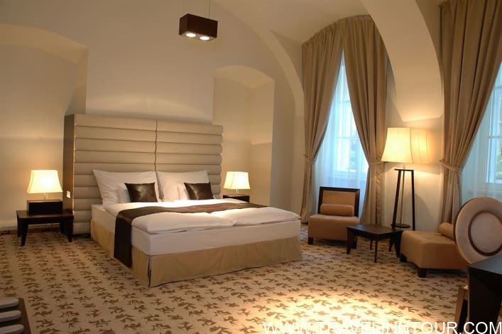 Budapest Travel Guide-What Every Tourist Should Know About Budapest Buda Castle Fashion Hotel Budapest - Budapest Travel Guide-What Every Tourist Should Know About Budapest