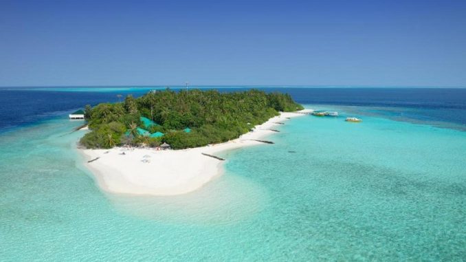Top Maldives Holiday Resorts Embudu Village Maldives 678x381 - Top Maldives Holiday Resorts