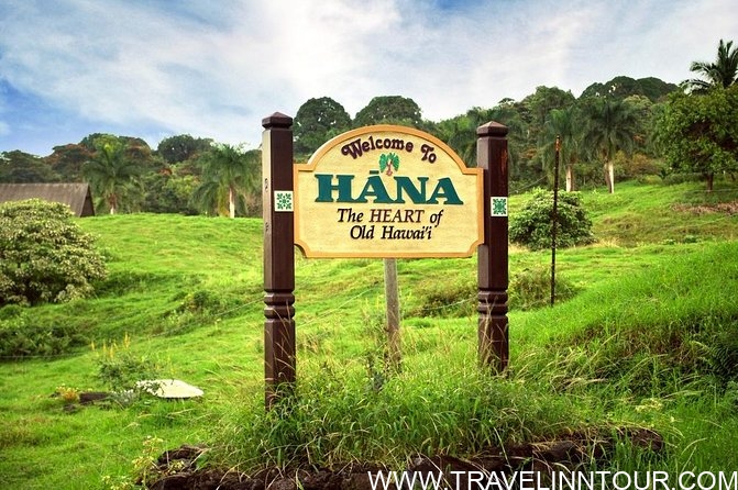19 Best Vacation Destinations With Family Around The World Hana Hawaii - 19 Best Vacation Destinations With Family Around The World